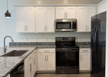 4038 E Erie Street - Photo 1