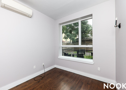 1605 New York Ave - Photo 1