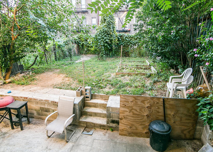 269 Melrose St - Photo 1