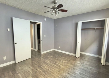 837 S Ardmore Avenue - Photo 1