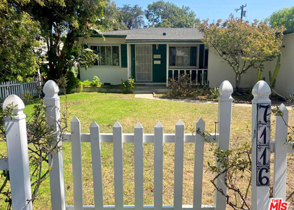7116 W 91st Street - Photo 1