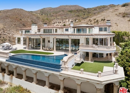 22435 Pacific Coast Highway - Photo 1