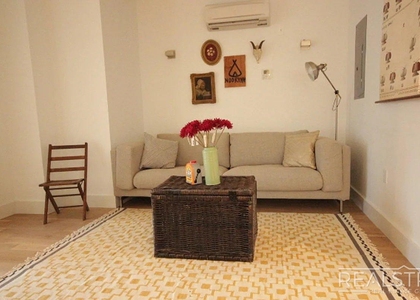 74 Maujer Street - Photo 1