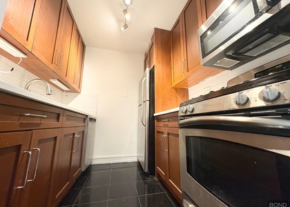 East 71st Street - Photo 1