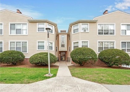 15 Quinby Avenue - Photo 1