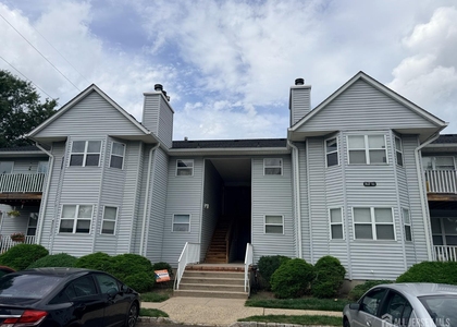 343 Ventnor Court - Photo 1