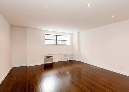 27 W 16th Street - Photo 1
