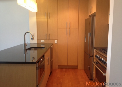 5-49 Borden Avenue - Photo 1