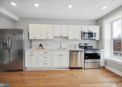 2827 W Girard Avenue - Photo 1