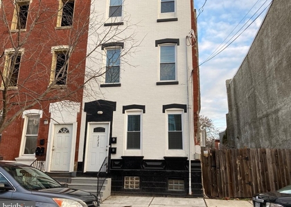 2225 W Thompson Street - Photo 1