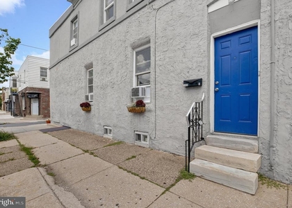 1655 S Bancroft Street - Photo 1