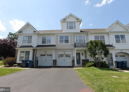 316 Ross Court - Photo 1