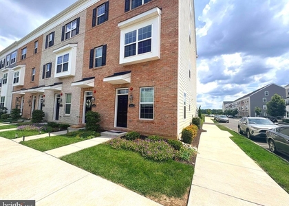 135 Annapolis Street - Photo 1