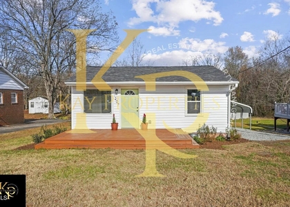 1207 Jackson Street - Photo 1