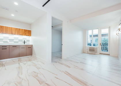 987 Willoughby Ave - Photo 1