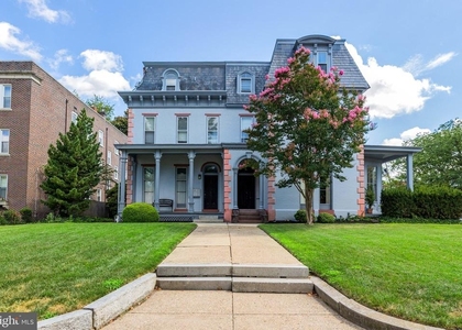 1401 Delaware Avenue - Photo 1