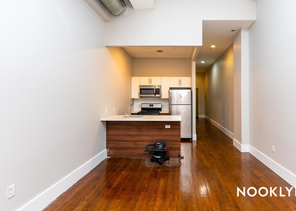 70 Kosciuszko St - Photo 1