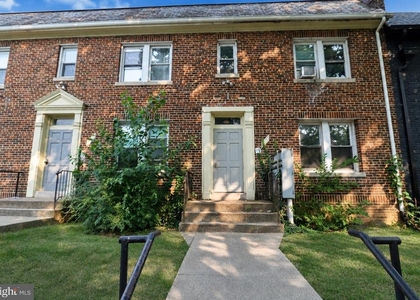 1329 Orren Ne - Photo 1