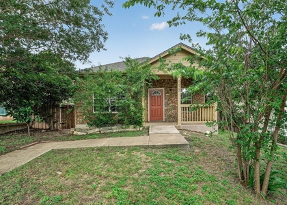 5625 Signal Point Pt - Photo 1