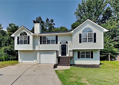 1020 Sycamore Summit - Photo 1