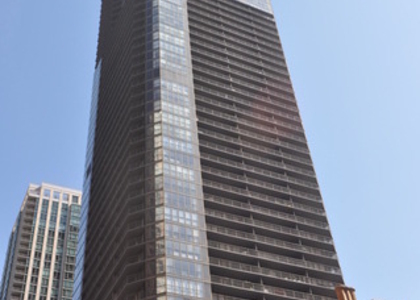10 E Ontario Street - Photo 1