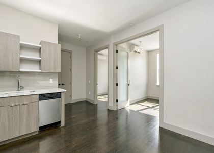 85 Stanhope St - Photo 1