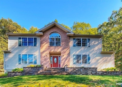 281 Kinnelon - Photo 1