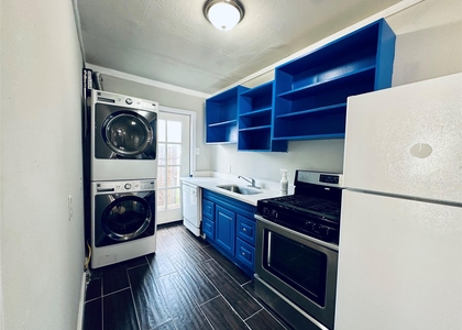 1 Sidney Street - Photo 1