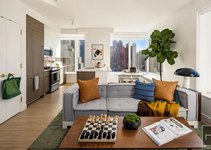 10th Avenue - Photo 1
