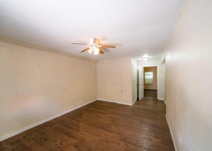 2303 Chestnut Street - Photo 1