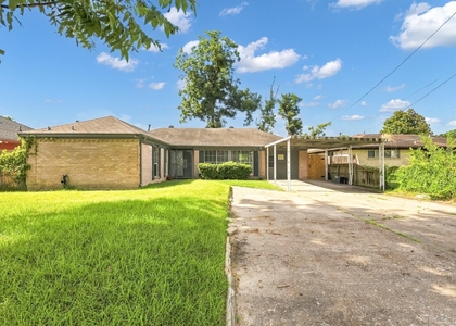 6926 Finch Street - Photo 1