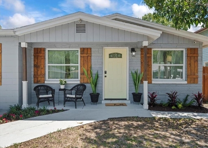 3138 W Varn Avenue - Photo 1