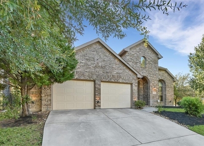 2 Maitland Court - Photo 1