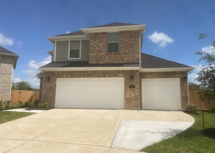 8111 Royal Palm Ct - Photo 1
