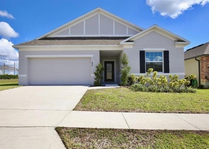 492 Pinecrest Loop - Photo 1