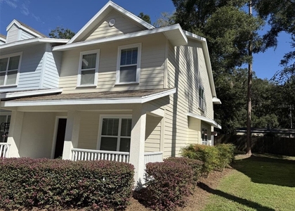 4639 Sw 48th Drive - Photo 1