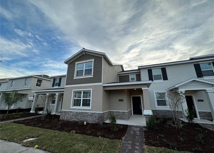 3068 Addison Boulevard - Photo 1