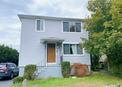 31 Manila Avenue - Photo 1
