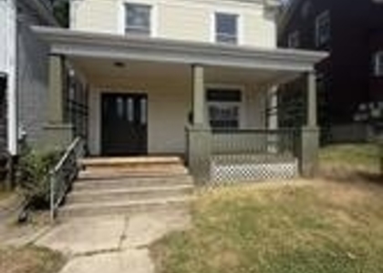 325 N Balph Ave - Photo 1