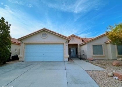 320 Mirasol Way - Photo 1