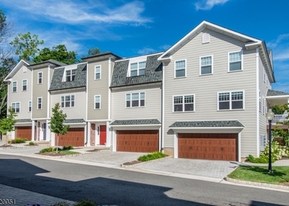 6 Elm St - Photo 1