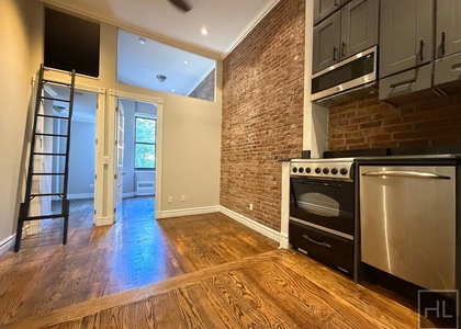 West 14 Street - Photo 1