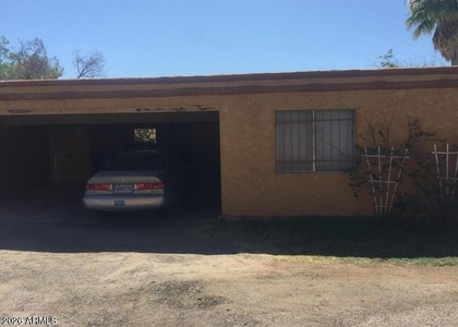 1233 E Henry Street - Photo 1