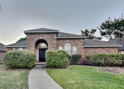 6704 Catalpa Trail - Photo 1