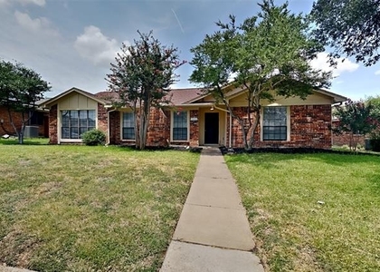 909 Sandhurst Drive - Photo 1