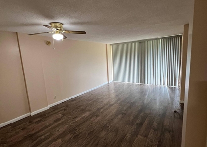 105 Royal Park Drive - Photo 1