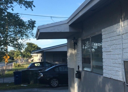 760 Nw 4th Street - Photo 1