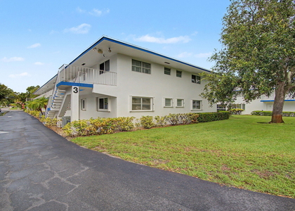 3 Westwood Avenue - Photo 1