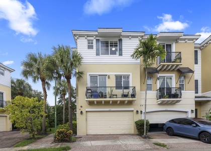 616 Nw 38th Circle - Photo 1