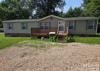 118 Kennedy Avenue - Photo 1
